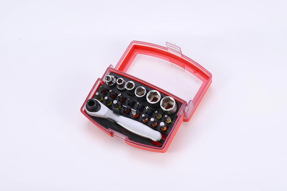 مجموعة من 24 قطعة من رؤوس المقبس والسقاطة